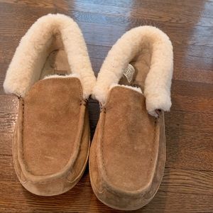 Ugg slippers size 9